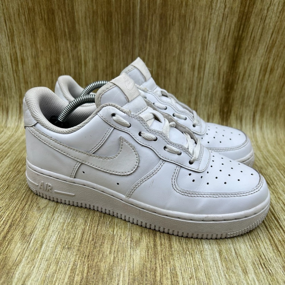 Nike Air Force 1 '07 Women's‎ Size 6.5 White Sneakers Leather Athletic Shoes